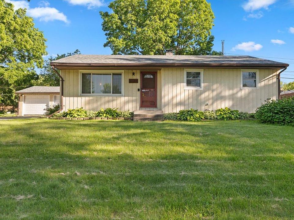1st image of 6133 Woodbine Ave