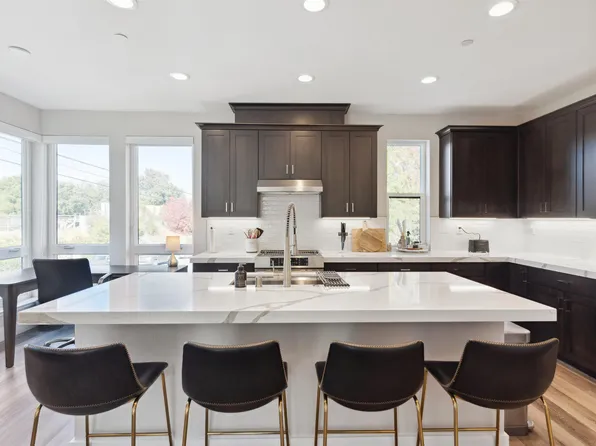 2640 Jones Rd #A, Walnut Creek, CA 94597