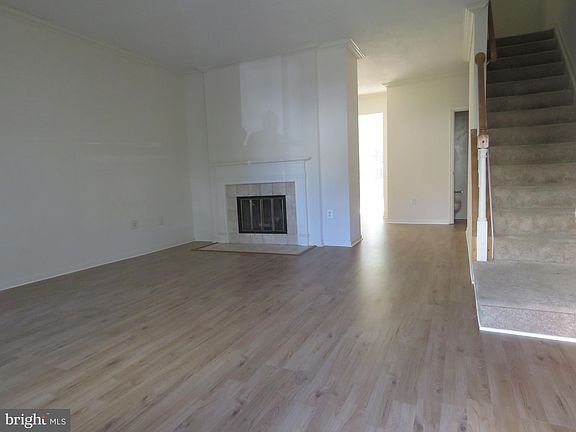 3rd image of 7105 Strawn Ct