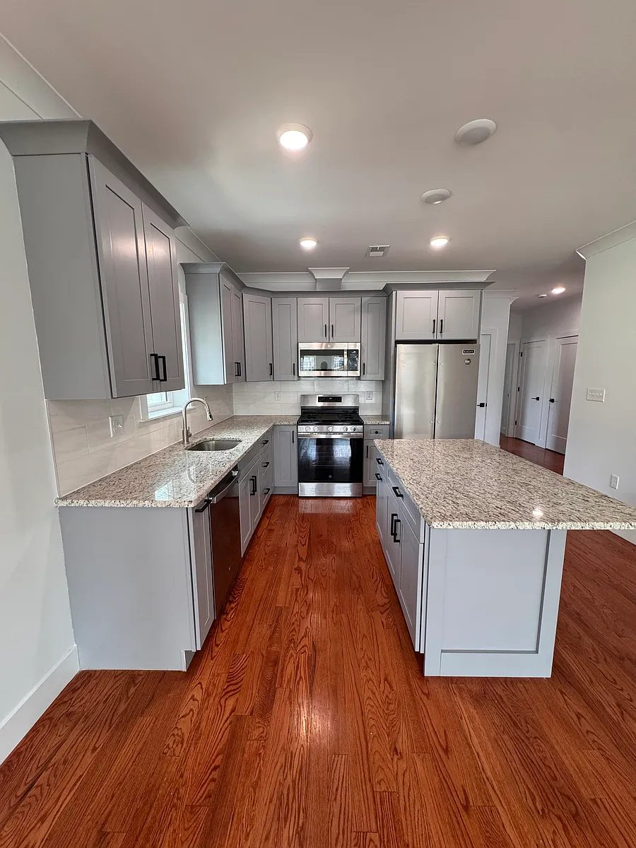Building Photo - 123 E Jersey St #1