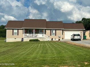 233 Georgee Rd, Jamestown, TN 38556