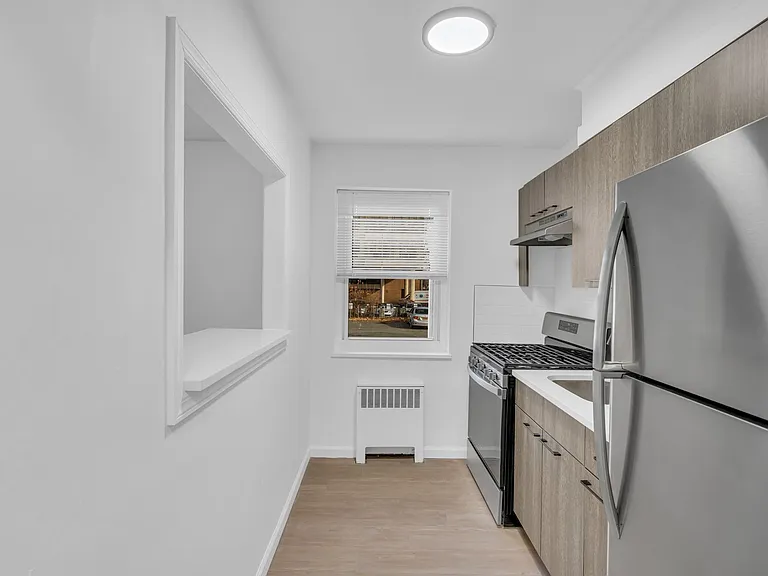 246 Edgar Pl — Photo 8