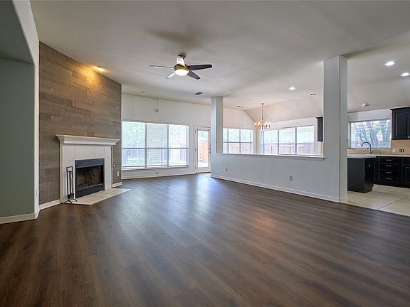 4th image of 11708 Pillion Pl