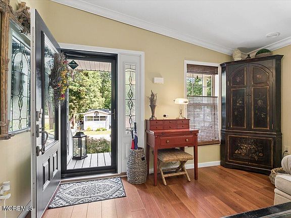 4th image of 39 Hibiscus Place #A
