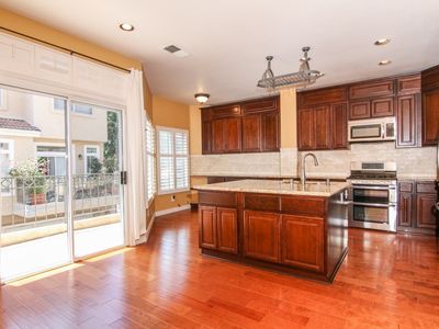 7125 Calabria Ct UNIT D, San Diego, CA, 92122