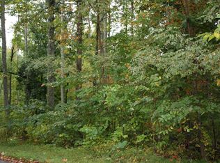 Layman Dr, Dandridge, TN 37725