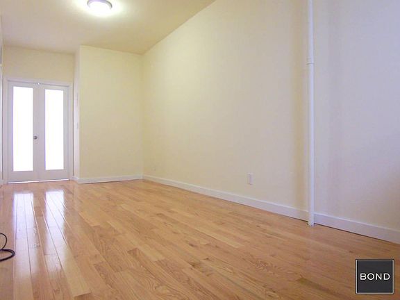 4th image of 1458 2nd Ave APT 4N