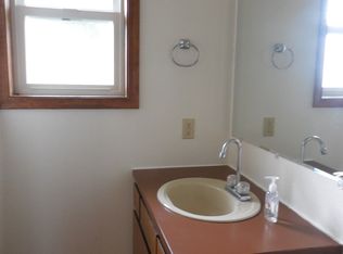 1050 Oceanic Pl, Tillamook, OR 97141