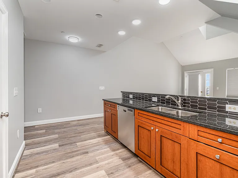 360 S Elm St #303 — Photo 17