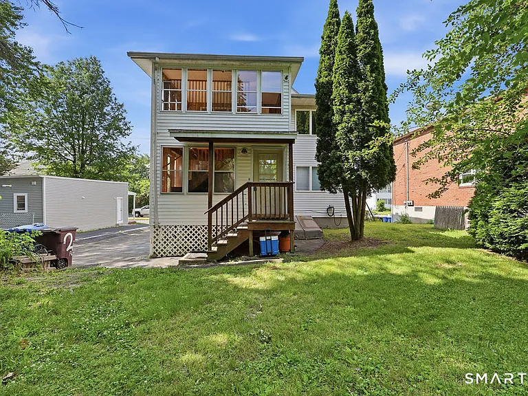 23 Alden St — Photo 5