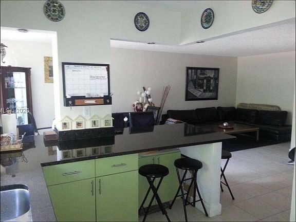 5th image of 17021 N Bay Rd APT 103