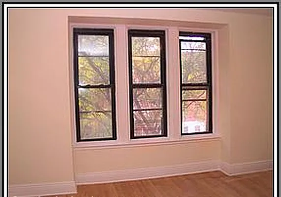 Rented by R New York | media 26