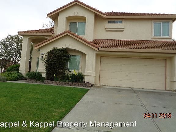 2nd image of 836 Kells Cir