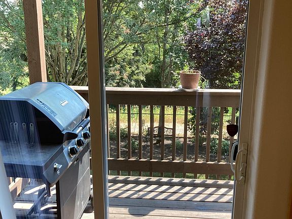 5th image of 5264 NE 121st Ave APT 220