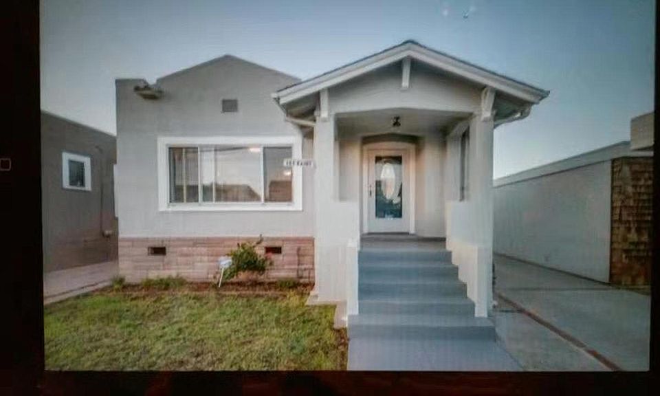 1st image of 252 Kains Ave