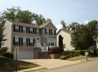 1717 Dawn Dr, Sewickley, PA 15143