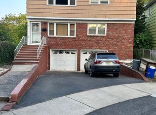 26 Crescent Ct FLOOR 2, Newark, NJ 07106