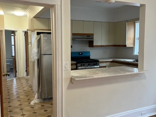 22-43 37th Street image 7 of 11