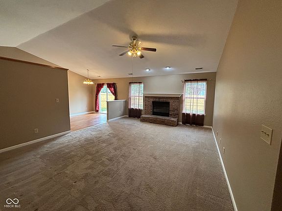4th image of 6722 Thistleridge Ct