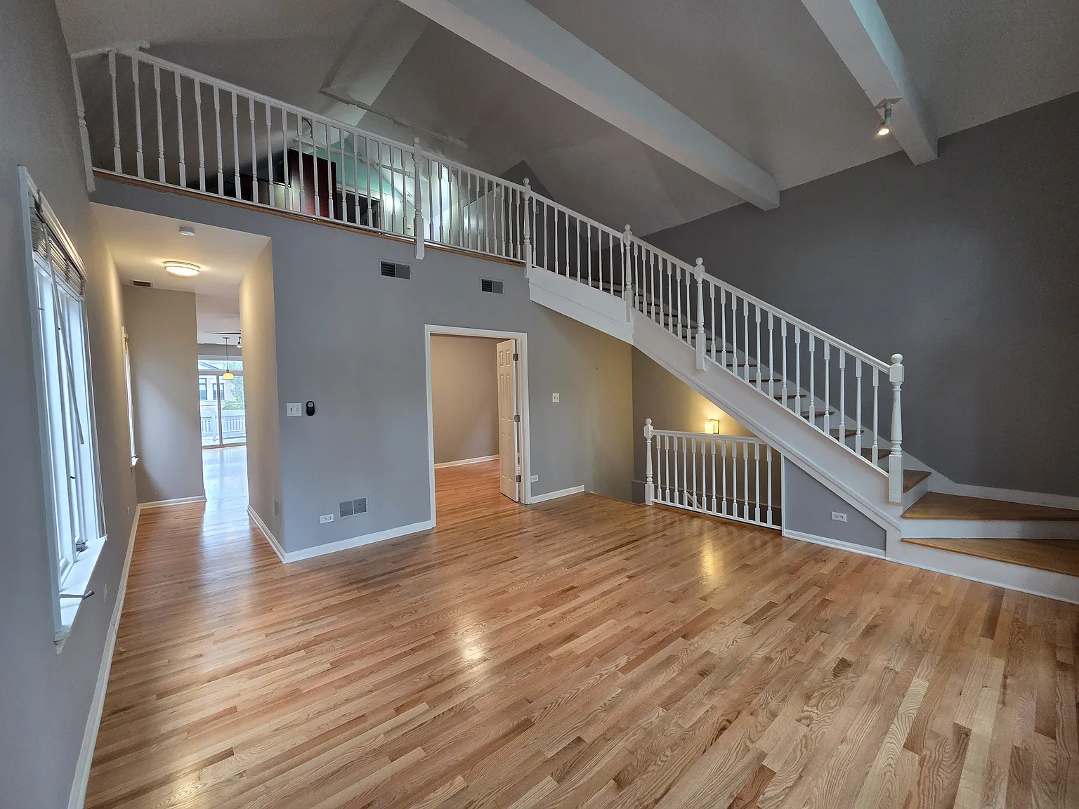 3 bed, 1700 sqft, $5,000 — Photo 3