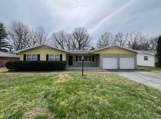 3242 E Linwood St, Springfield, MO 65804