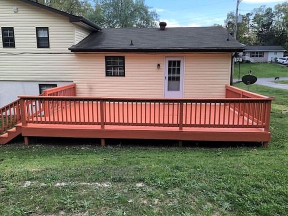 3rd image of 1625 Zale Dr SE