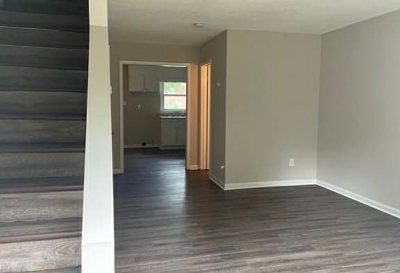 4th image of 2119 Bulla St #A