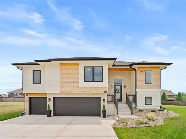 1027 NW 94th Ter, Kansas City, MO 64155