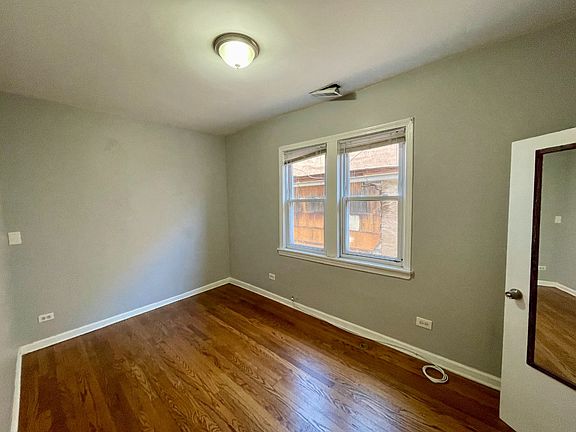 4th image of 4139 N Western Ave #3