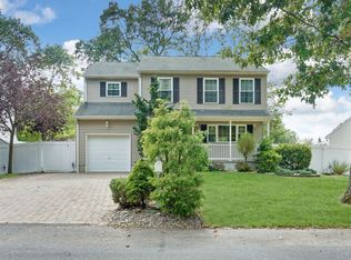 943 Gloucester Ave, Brick, NJ 08723
