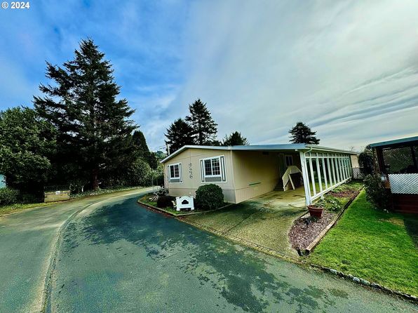 16063 Driftwood Ln SPACE 21, Brookings, OR 97415