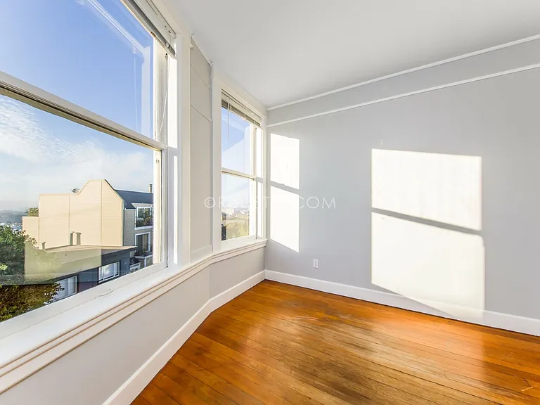1019 Ashbury St #3 — Photo 5