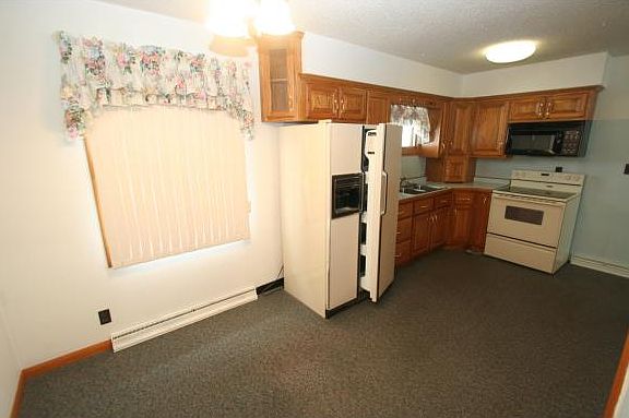 3rd image of 820 N Long St