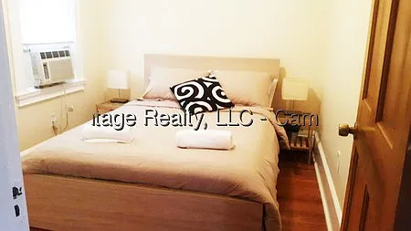 Building Photo - 28 Otis St #1