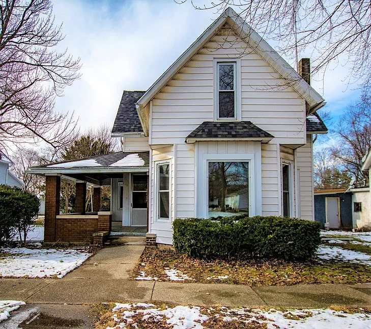 109 N Henry St photo 1