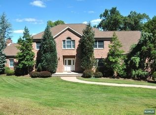 46 Hampshire Rd, Mahwah, NJ 07430