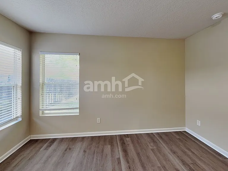 3888 Falcon Crest Dr — Photo 9
