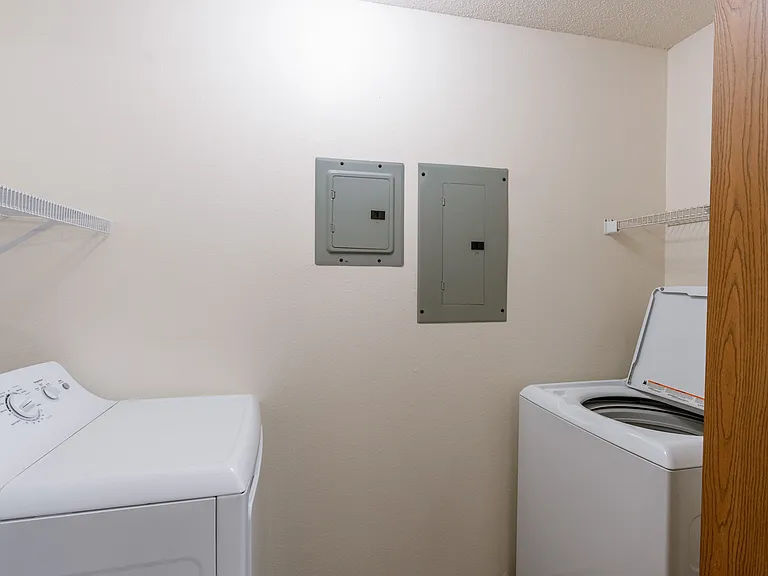 Fargo, ND Willow Park Apartments | Laundry