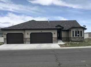196 Brookwood Dr, Elko, NV 89801