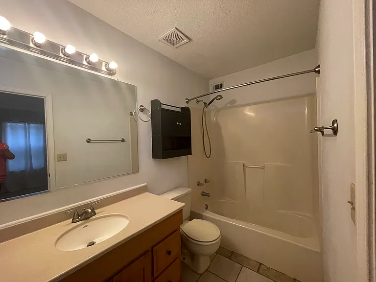345 Brookwood Blvd — Photo 3