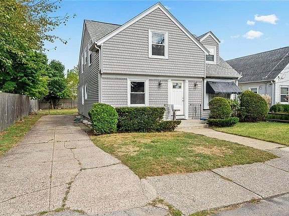 3rd image of 47 Dickinson Ave