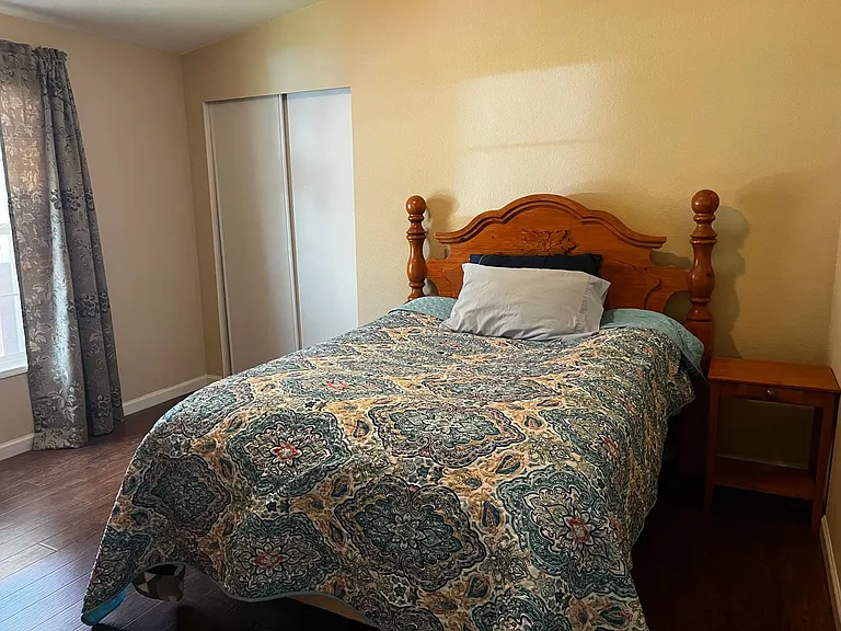 1449 Anderson Ave — Photo 10