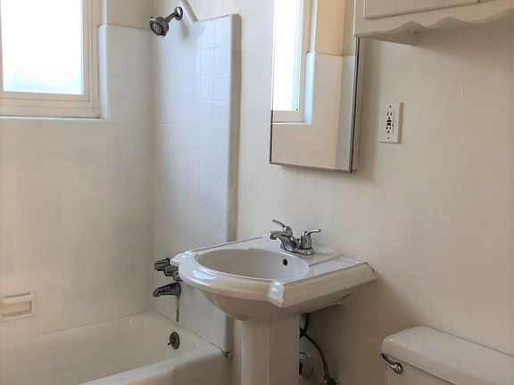 5th image of 11325 Washington Pl APT 3