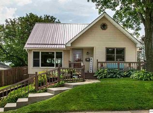 710 Kane St, Dubuque, IA 52001