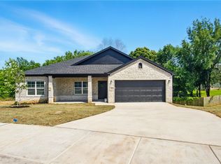 4551 Gibson St, Springdale, AR 72762