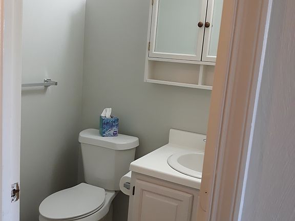 5th image of 5017 Reese Dr N