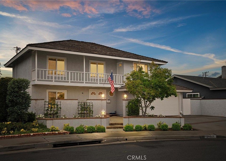 1st image of 21941 Oceanview Ln
