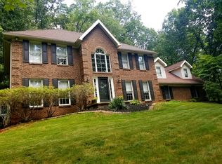 18 Brentwood Dr, Parkersburg, WV 26104