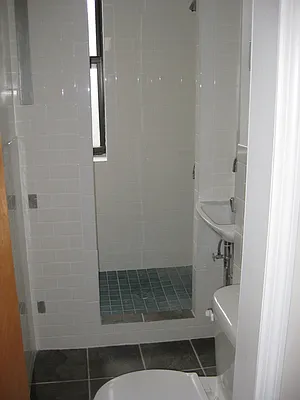 Rented by Weinstein Realty Group | media 20