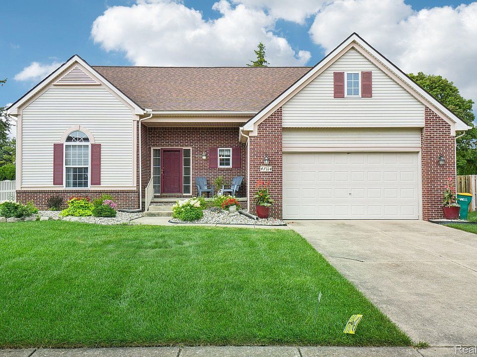 1st image of 47114 Harbour Pointe Ct